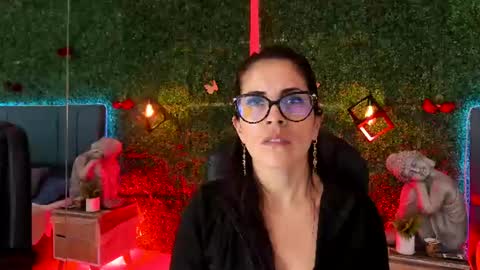 Lina  online show from 30, 6, 2026