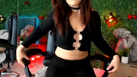 Lina  online show from 6, 7, 2026