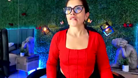 Lina  online show from 7, 7, 2026