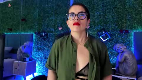 Lina  online show from 18, 7, 2026
