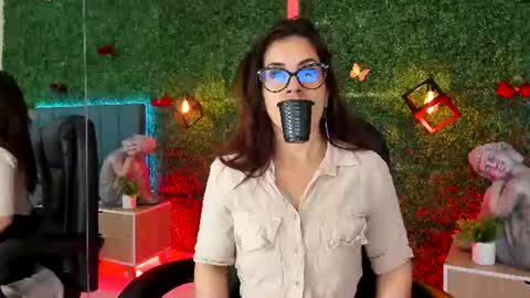 Lina  online show from 21, 7, 2026