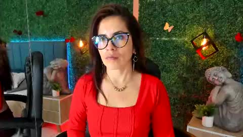 Lina  online show from 24, 7, 2026