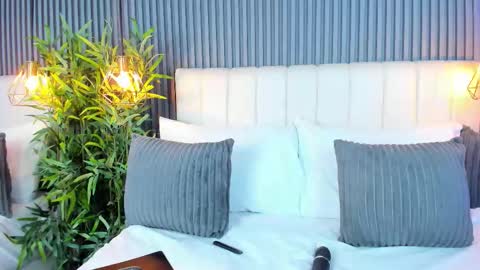 Snapshot of linaglam chatting on 20, 10, 2025 LinaGlam online show from 20, 10, 2025