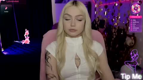 I am Lina online show from 23, 4, 2026