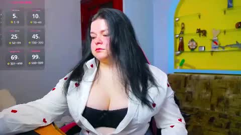Lina online show from 11, 7, 2026