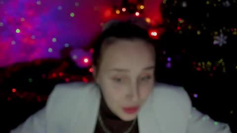 Lina online show from 2, 1, 2025