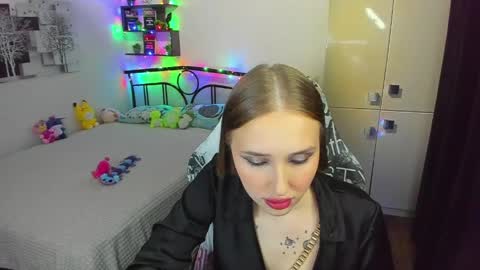 Lina online show from 8, 5, 2026