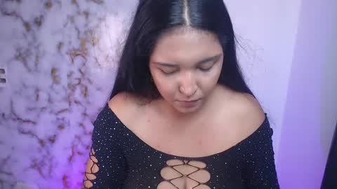Snapshot of lincy_honeyy chatting on 8, 5, 2026 lincy_honeyy online show from 8, 5, 2026