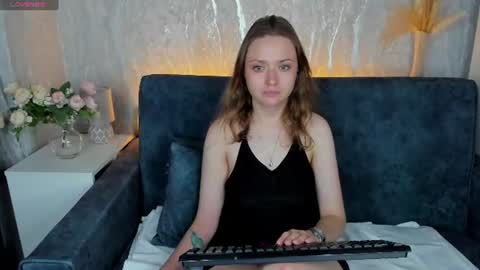 Snapshot of linda__bryant chatting on 7, 7, 2026 Linda GMT2 Mon Tu Fri Sa Su 0300am-1000 am online show from 7, 7, 2026