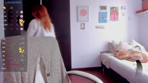 Snapshot of linda_giggle chatting on 13, 12, 2024 Giggles  online show from 13, 12, 2024