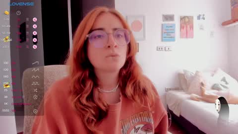 Snapshot of linda_giggle chatting on 13, 12, 2024 Giggles  online show from 13, 12, 2024