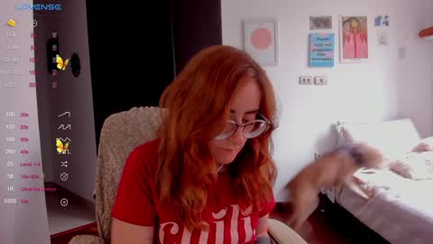 Snapshot of linda_giggle chatting on 7, 1, 2025 Giggles  online show from 7, 1, 2025