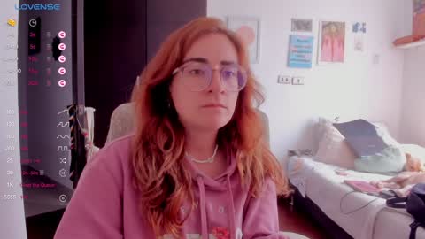 Snapshot of linda_giggle chatting on 10, 1, 2025 Giggles  online show from 10, 1, 2025