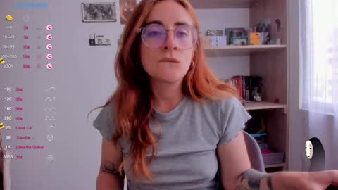 Snapshot of linda_giggle chatting on 23, 2, 2025 Giggles  online show from 23, 2, 2025