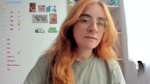 Snapshot of linda_giggle chatting on 9, 3, 2025 Giggles  online show from 9, 3, 2025