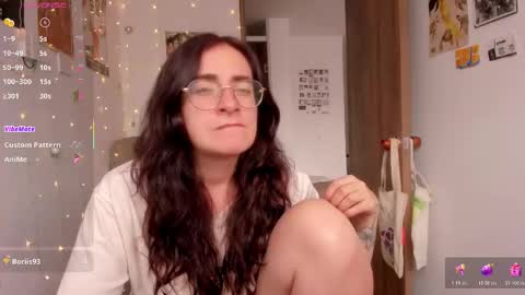 Snapshot of linda_giggle chatting on 25, 10, 2025 Giggles  online show from 25, 10, 2025