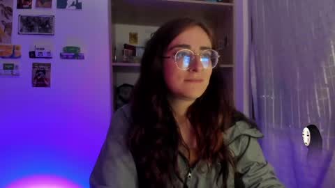 Snapshot of linda_giggle chatting on 1, 7, 2026 Giggles online show from 1, 7, 2026