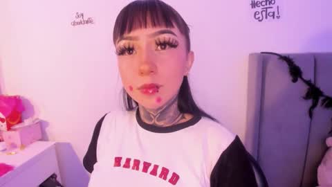 Lindaa maria  online show from 30, 11, 2025