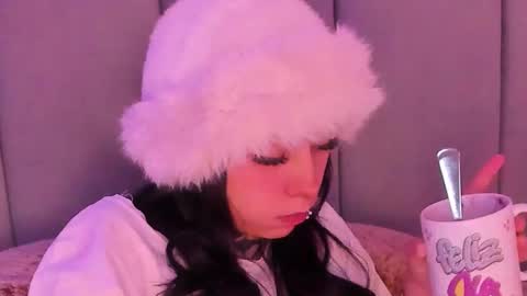 Lindaa maria  online show from 9, 1, 2026