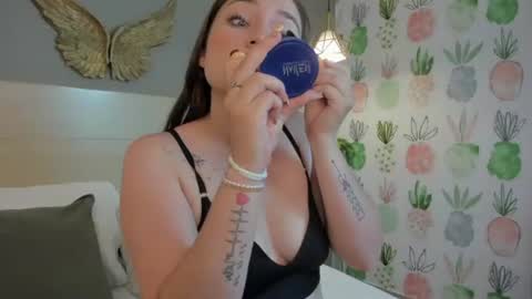 linda_montoya online show from 11, 7, 2026