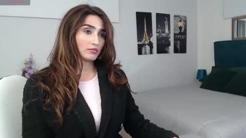 Maria Paula online show from 15, 12, 2025