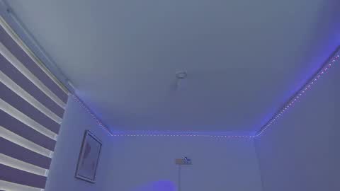 Snapshot of linda_zaam8386 chatting on 24, 2, 2025 online show from 24, 2, 2025