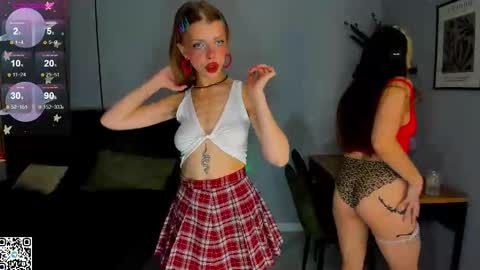 Snapshot of lindacrystalofc chatting on 18, 2, 2026 happy new year online show from 18, 2, 2026