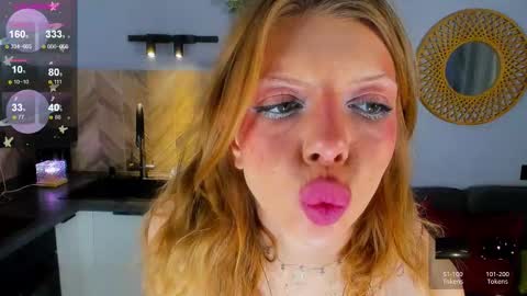 Snapshot of lindacrystalofc chatting on 10, 3, 2026 happy new year online show from 10, 3, 2026