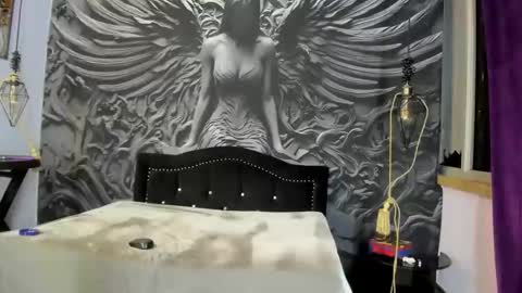 lindsey_2023 online show from 22, 4, 2026