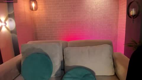 Lin  online show from 9, 11, 2025