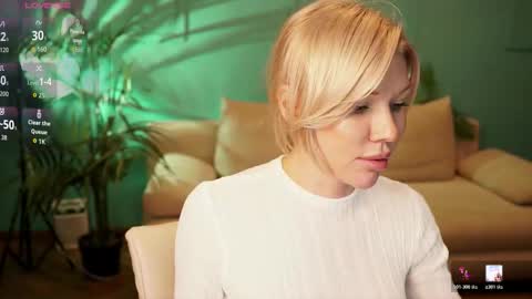 Snapshot of lindsi_luvviv chatting on 14, 1, 2026 lindsi_luvviv online show from 14, 1, 2026