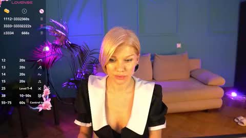 Snapshot of lindsi_luvviv chatting on 8, 2, 2026 lindsi_luvviv online show from 8, 2, 2026