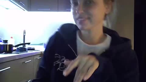 Anna online show from 15, 11, 2025