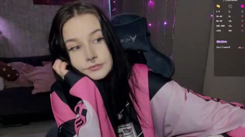 Lina online show from 12, 6, 2026