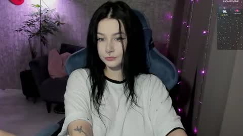Lina online show from 22, 7, 2026
