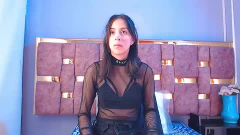 Snapshot of ling_ling24 chatting on 8, 1, 2026 ling ling24 online show from 8, 1, 2026