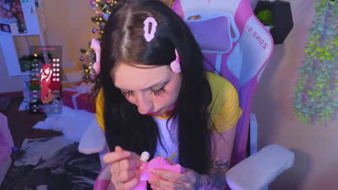 Lina online show from 27, 12, 2024