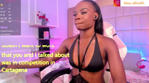 Snapshot of linsyadams chatting on 30, 1, 2025 online show from 30, 1, 2025