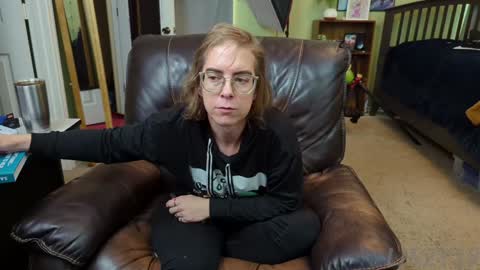 Snapshot of linzy19 chatting on 7, 1, 2025 Linzy19 online show from 7, 1, 2025