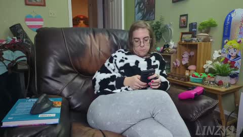 Snapshot of linzy19 chatting on 19, 1, 2025 Linzy19 online show from 19, 1, 2025