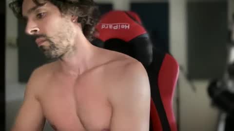 lion_hotty online show from 3, 10, 2025