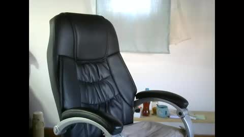 Snapshot of liora_selene chatting on 13, 5, 2026 liora online show from 13, 5, 2026