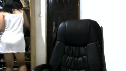 Snapshot of liora_selene chatting on 1, 6, 2026 liora online show from 1, 6, 2026
