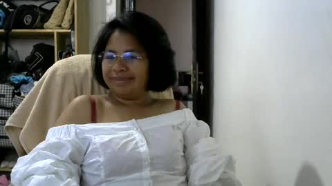 Snapshot of liora_selene chatting on 6, 8, 2026 liora online show from 6, 8, 2026