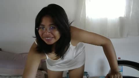 Liora selenex online show from 8, 3, 2026
