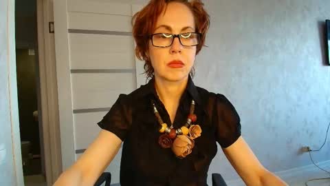 Liora Weiss online show from 29, 4, 2026