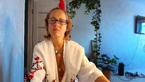 Liora Weiss online show from 21, 7, 2026