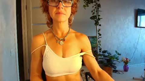 Liora Weiss online show from 28, 7, 2026