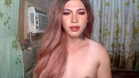 lipshero online show from 22, 9, 2025