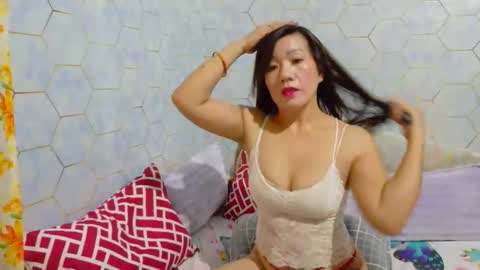 im cherry online show from 3, 4, 2026